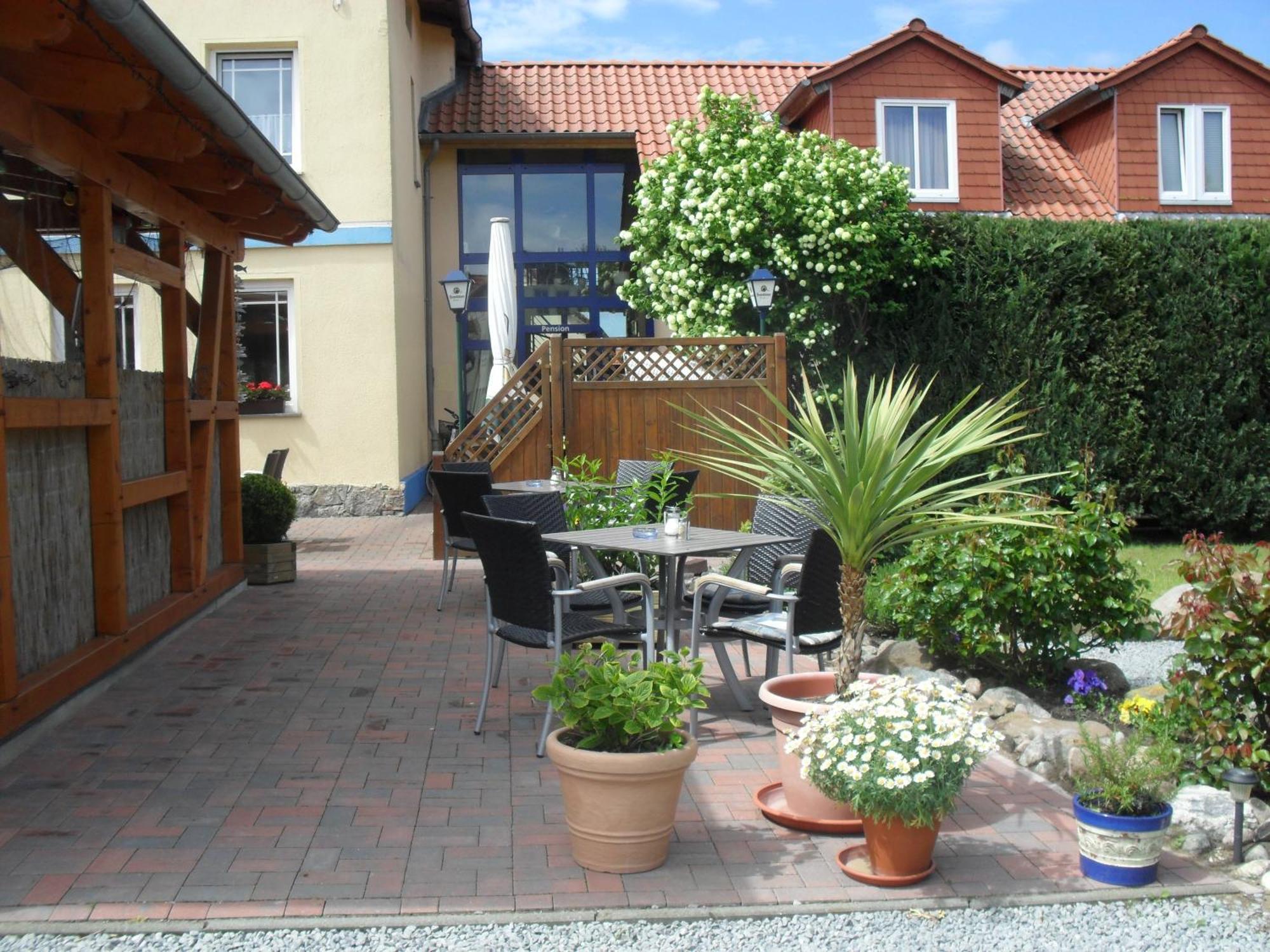 Hotel-Pension Zur Mole Wiek auf Ruegen Exterior photo